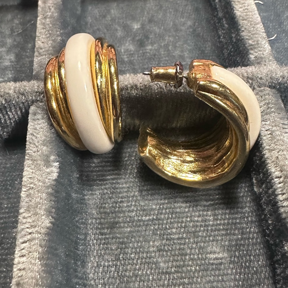 Vintage Trifari earrings